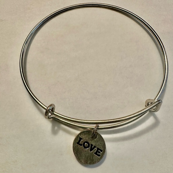 Set of 2 Love and Heart Charm Bangle Bracelets 💕 Adjustable Stackable Jewelry - Picture 2 of 5